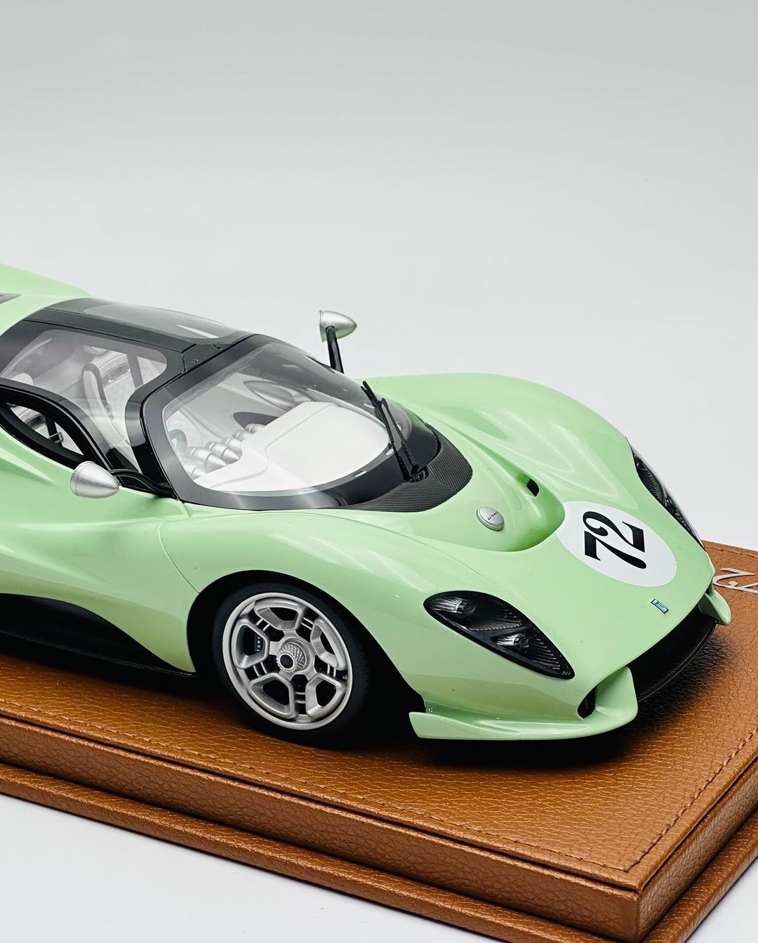 1/18 De Tomaso P72 2020 Green Pistachio