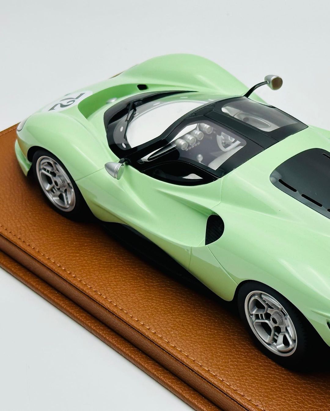 1/18 De Tomaso P72 2020 Green Pistachio