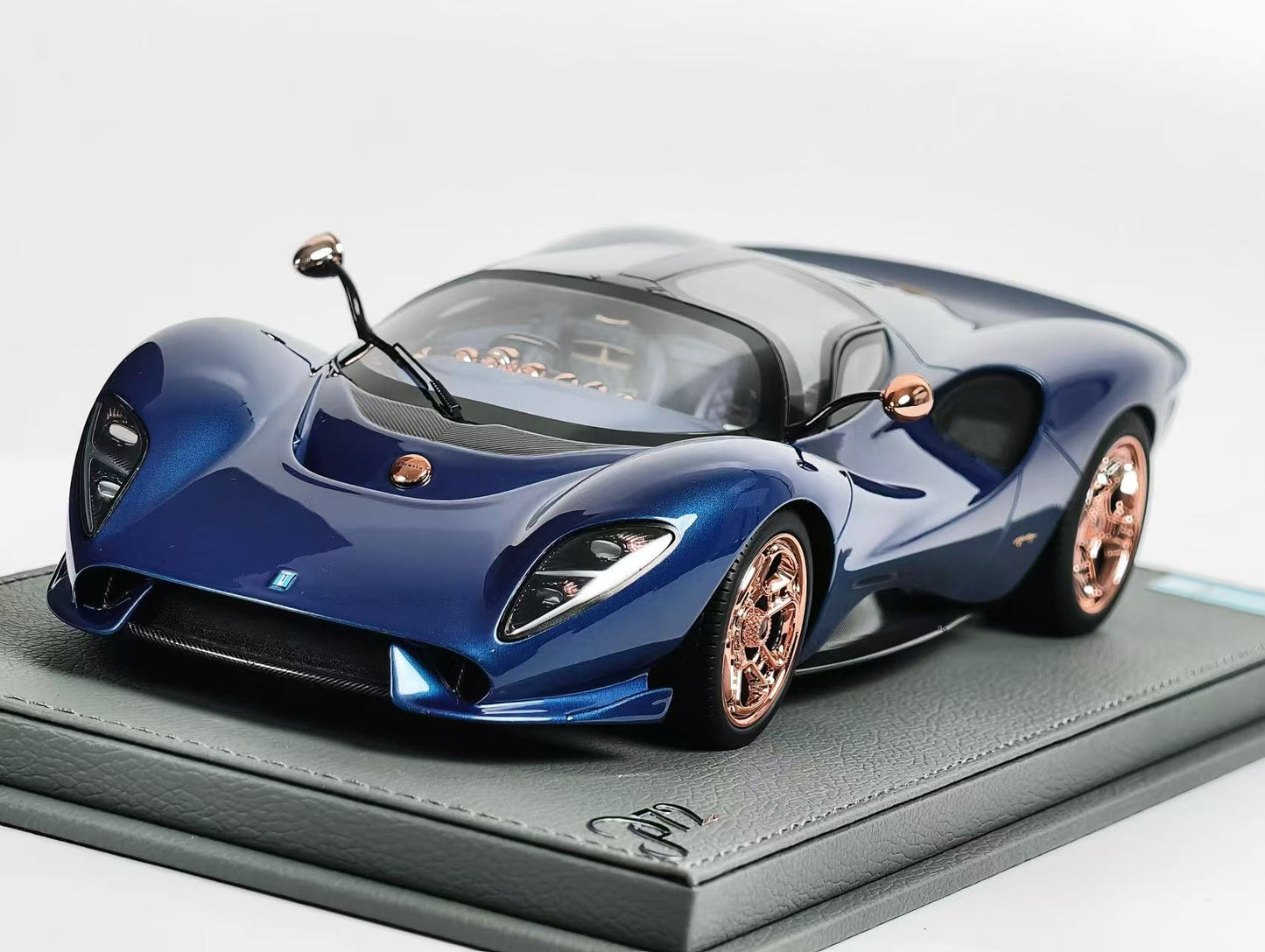 1/18 De Tomaso P72 2024 Blue Metallic