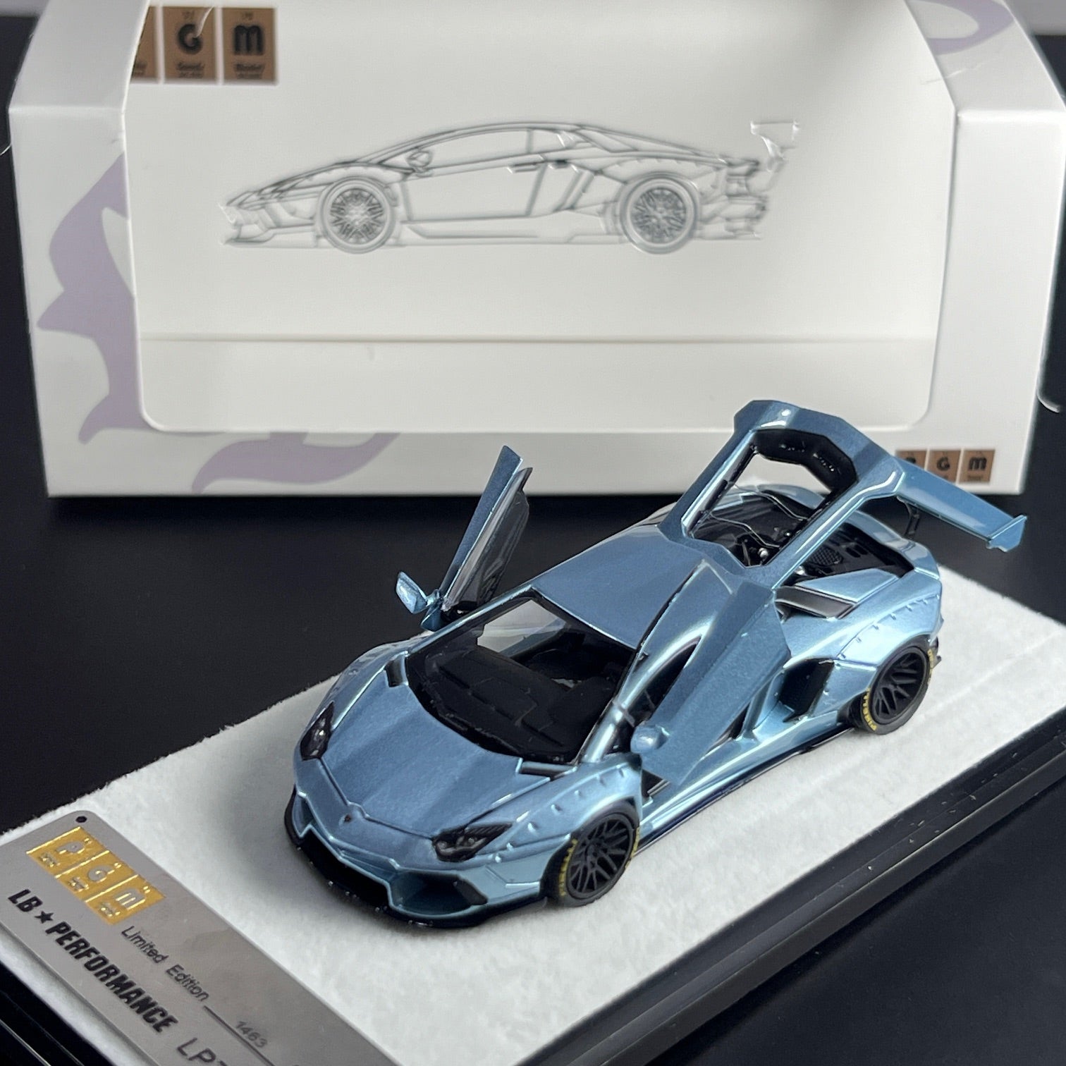 1/64 PGM LBWK Aventador LP700-4 Ice Blue Limited 1500 pcs