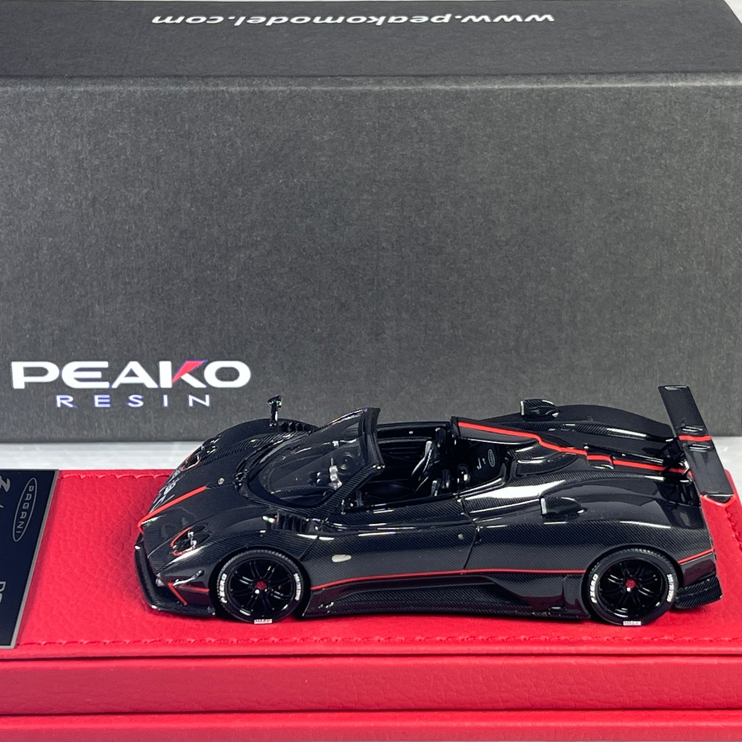 1/43 Pagani Zonda 760 Roadster Aether Full Carbon pre-order