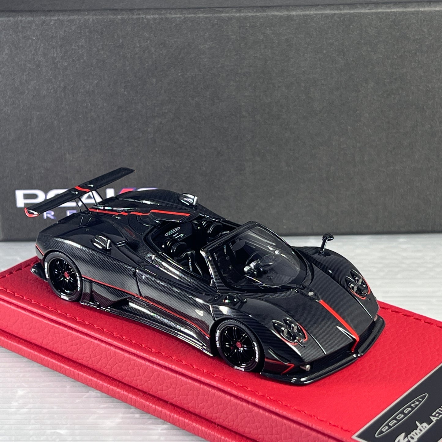 1/43 Pagani Zonda 760 Roadster Aether Full Carbon pre-order