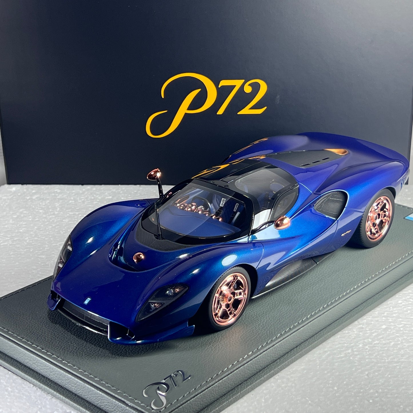 1/18 De Tomaso P72 2024 Blue Metallic