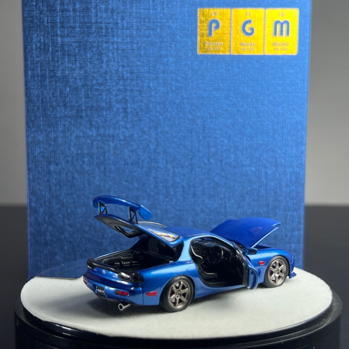 1/64 Scale PGM FD3S RX-7 Blue Metallic Round Box Luxury Version Peako model rear