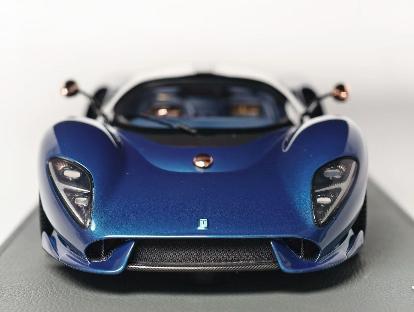 1/18 De Tomaso P72 2024 Blue Metallic