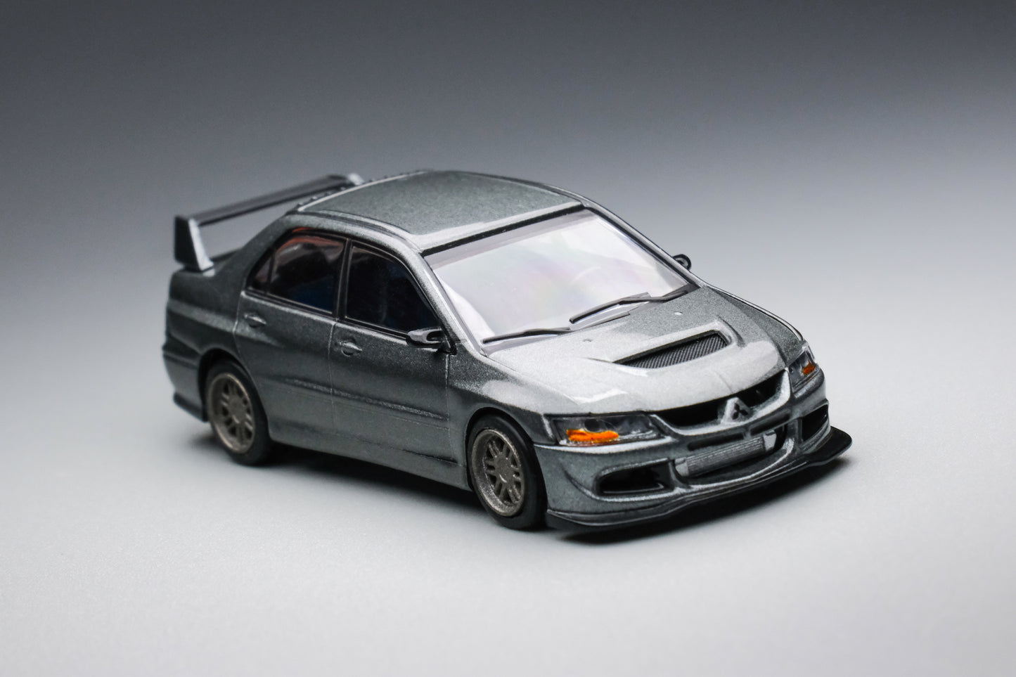 1/64 Mitsubishi Lancer Evlolution VIII MR Silver