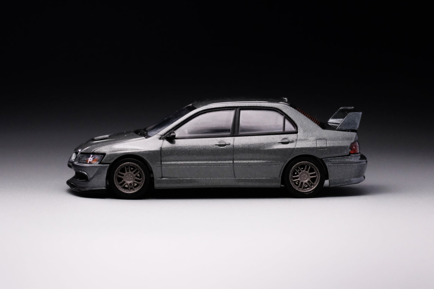 1/64 Mitsubishi Lancer Evlolution VIII MR Silver
