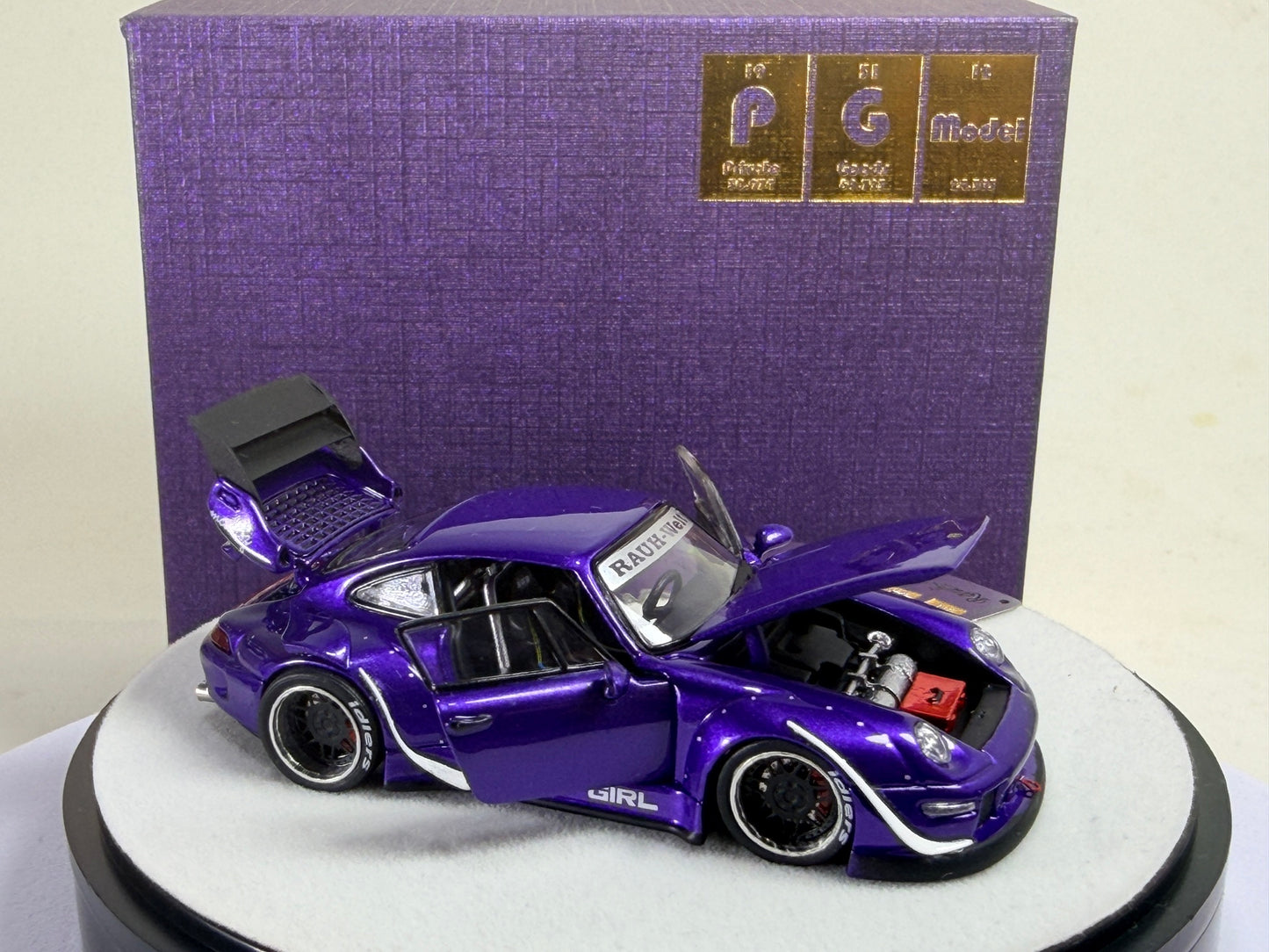 1/64 Scale PGM RWB 993 Purple Round Box Luxury Version