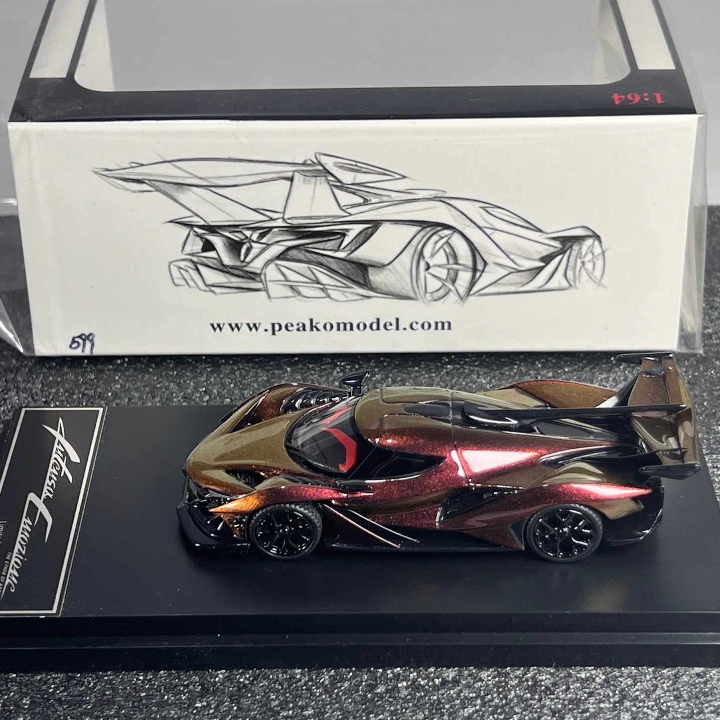 1/64 Scale Apollo IE Chameleon Gold Limited 700 pcs