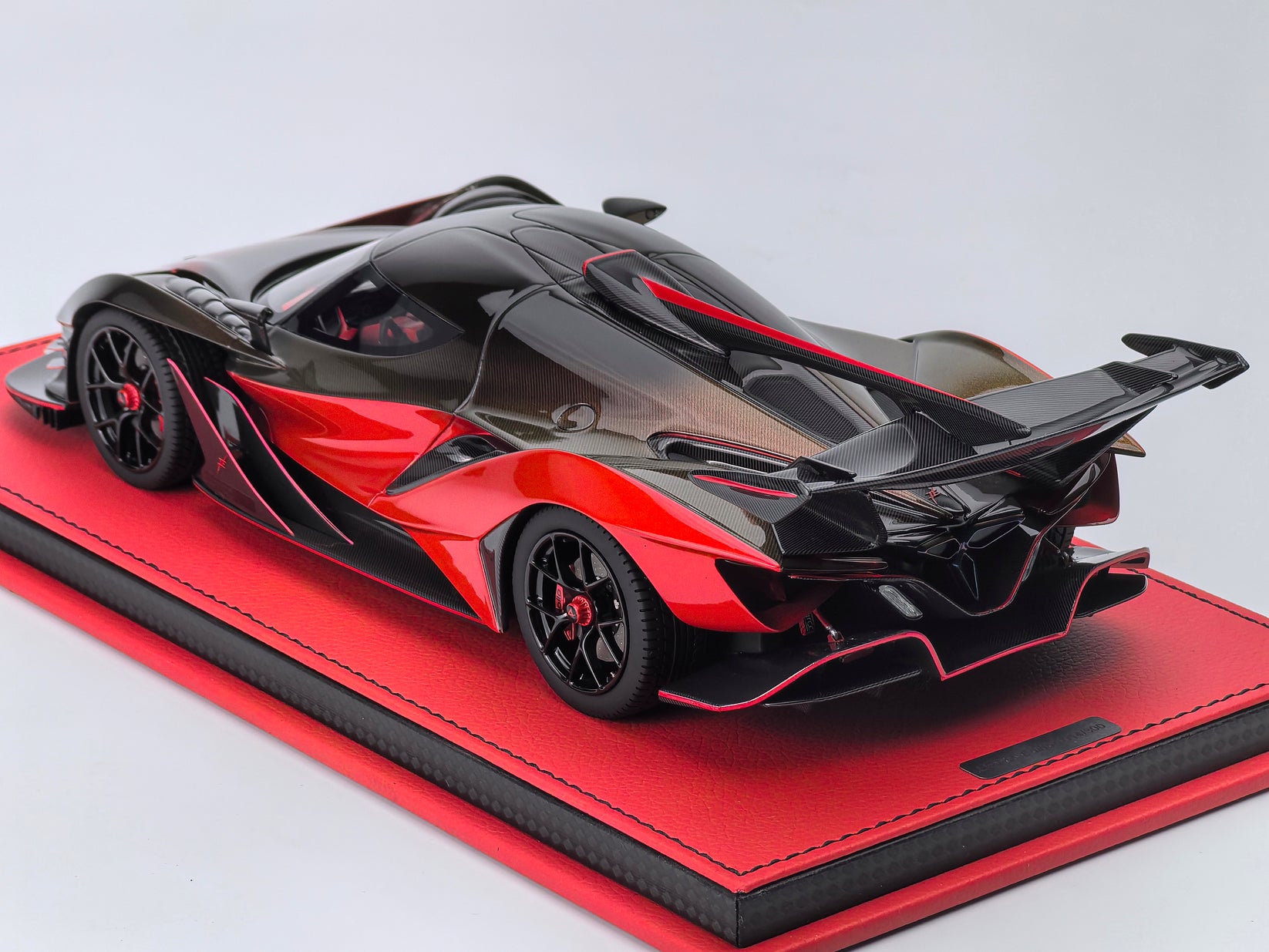 1/18 Apollo IE Red Dragon Limited 300 pcs | Peako Model